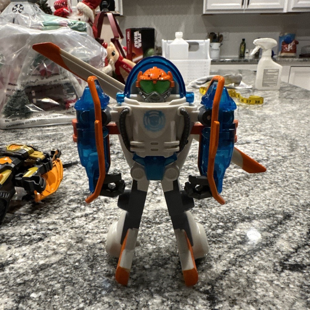 Transformer DinoBot Predaking and Rescue Bot Rescan Blades Flight Bot Figure - Picture 10 of 11